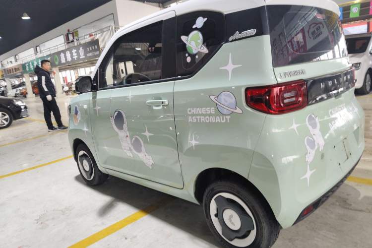 Used Wuling Hongguang MINIEV 2021 Macaron Premium Model – Lithium Iron Phosphate
