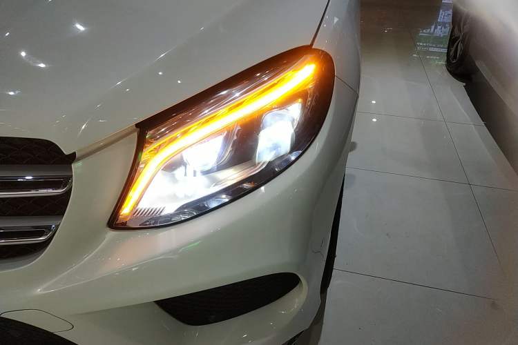 Used Mercedes-Benz GLE 2017 GLE 400 4MATIC
