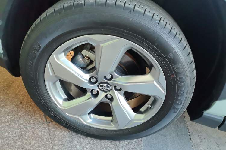 Used Toyota RAV4 2022 2.0L CVT Two-Wheel Drive Fashion Edition
