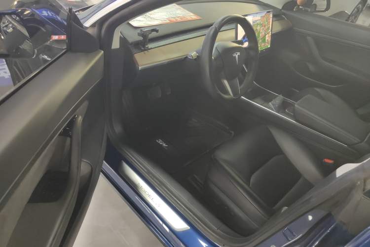 Used Tesla Model 3 2019 Standard Range Rear-Drive Upgraded Version
