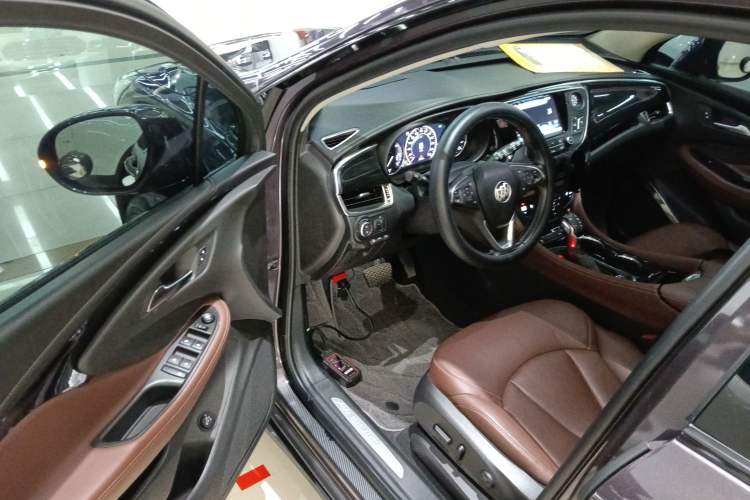 Used Buick Envision 2018 28T Four-Wheel Drive Luxury Model
