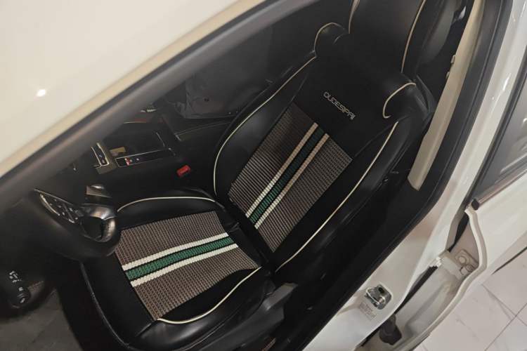 Used Roewe RX5 2016 20T Two-Wheel Drive Automatic Internet Smart Edition