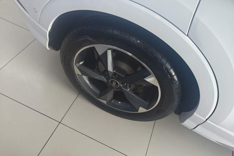 Used Audi Q3 2023 35 TFSI Fashion Dynamic Model (1.5T)
