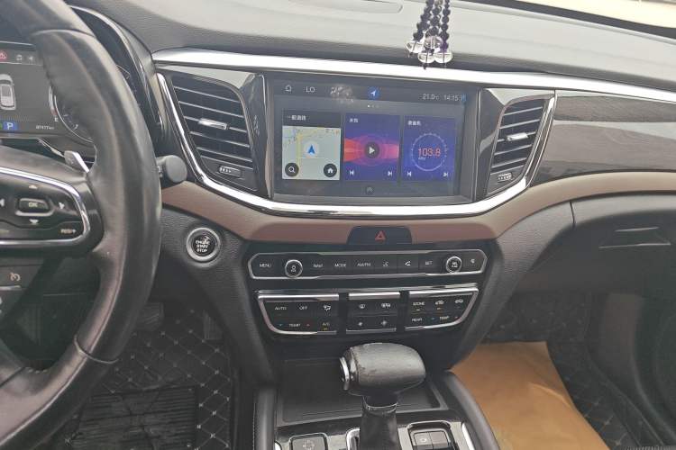 Used GAC Trumpchi GS8 2017 320T Two-Wheel Drive Luxury Smart Connectivity Version (7 Seats)
