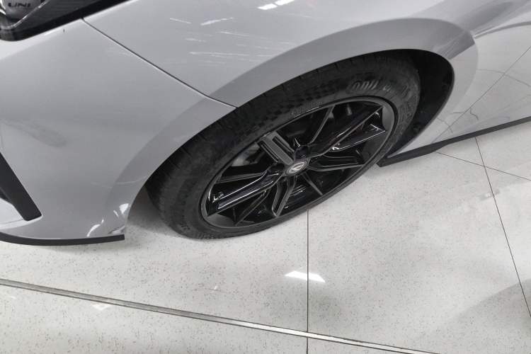 Used Changan UNI-V 2022 1.5T Prestige Version
