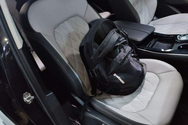 Used Volkswagen Talagon 2024 Facelifted 380TSI All-Wheel Drive R-Line Cruise Premium Edition
