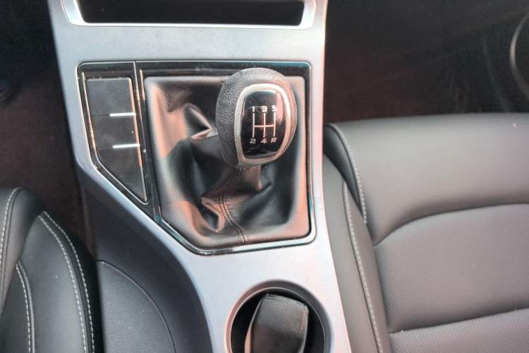 Used Geely Auto Emgrand 2019 Leading Edition 1.5L Manual Upgraded Connectivity Model China VI Standard
