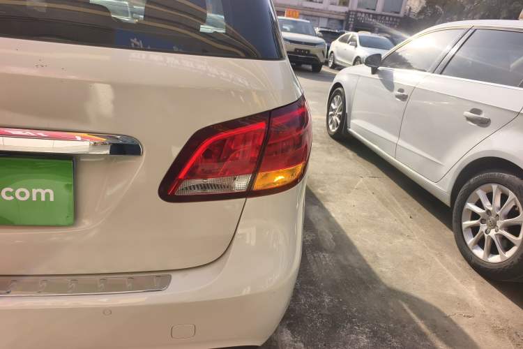 Used Mercedes-Benz B-Class 2017 B 200 Sport Edition
