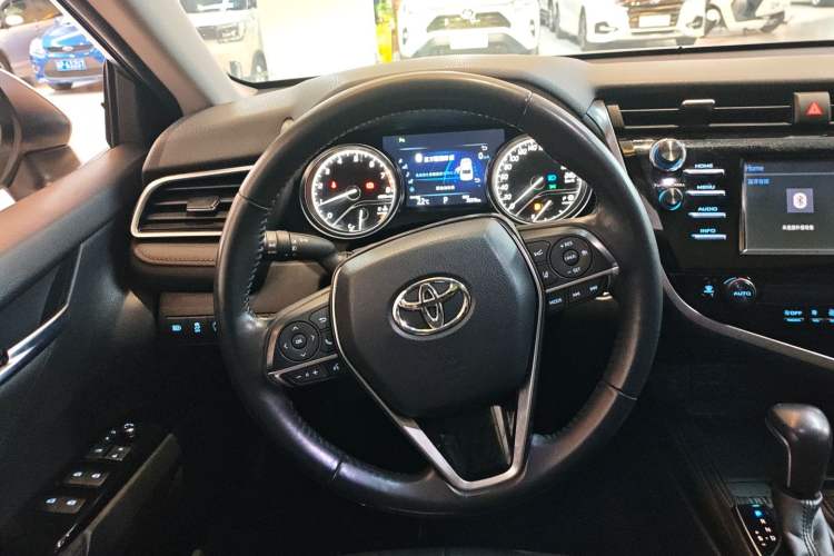 Used Toyota Camry 2018 2.0G Luxury Edition