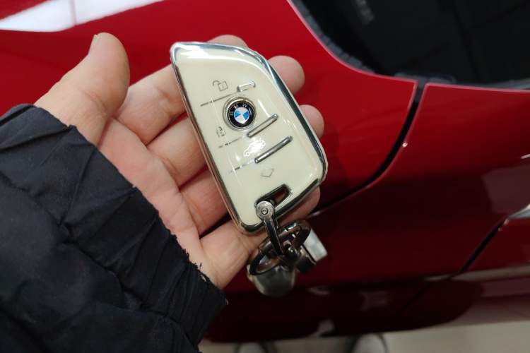 TDK.VehicleDetails.img