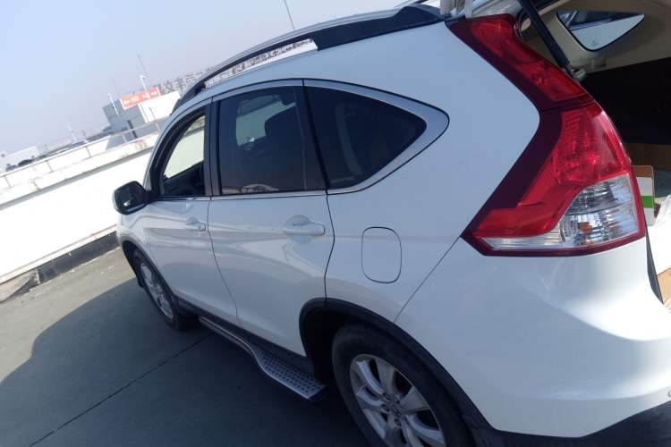 Used Honda CR-V 2012 2.0L two-wheel drive urban version
