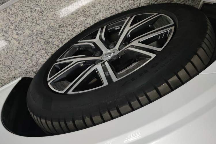 Used Volvo S60 2024 B4 Zhiyi Luxury Edition