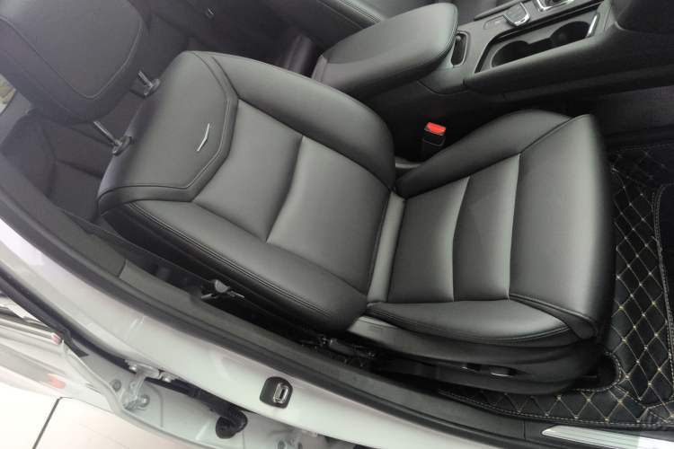 Used Cadillac XT5 2018 25T Tech Model
