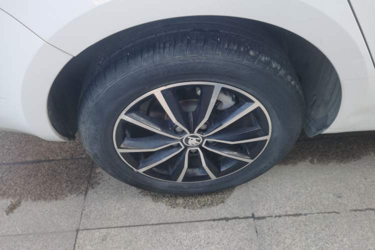 Used Skoda Octavia 2017 1.6L Automatic Smart Drive Edition