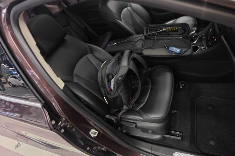 Used Buick Envision 2018 20T Two-Wheel-Drive Elite Model
