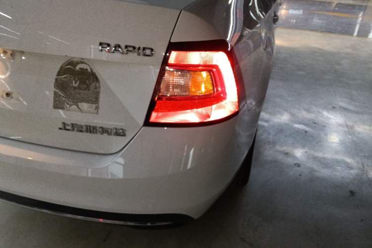 Used Skoda Rapid 2018 1.6L Automatic Comfort Edition