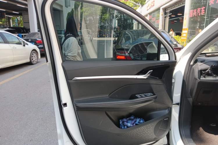 Used Roewe RX5 MAX 2022 1.5T Automatic Zhiwei Prestige Edition