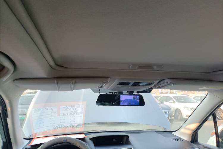 Used Subaru Forester 2015 2.0i Special Edition Commemorative Model
