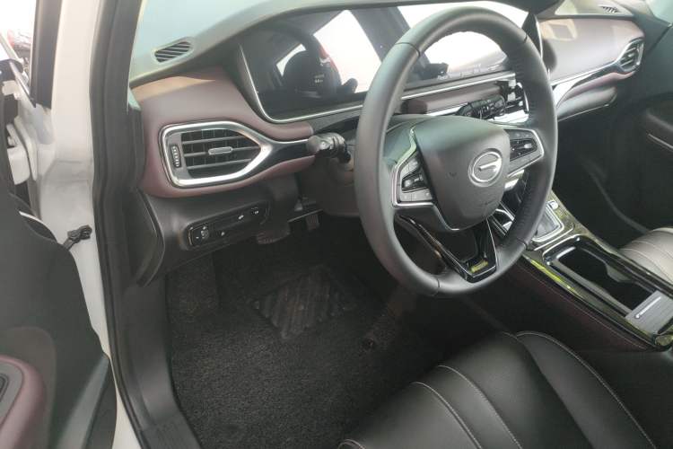 Used GAC Trumpchi M6 2023 PRO 270T DCT Luxury Edition
