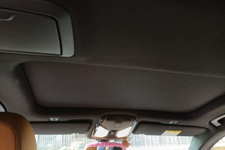 Used BMW 5 Series 2018 Restyled 530Li Leading Edition M Sport Package
