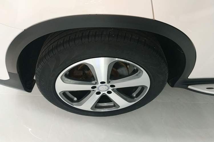 Used Mercedes-Benz GLC 2017 GLC 260 4MATIC Luxury Model
