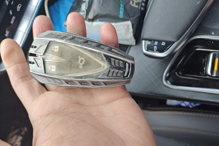 Used Changan UNI-T 2022 1.5T Prestige Version
