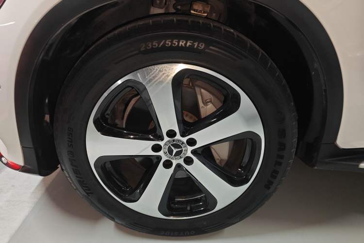 Used Mercedes-Benz GLC 2018 GLC 260 4MATIC Luxury Model