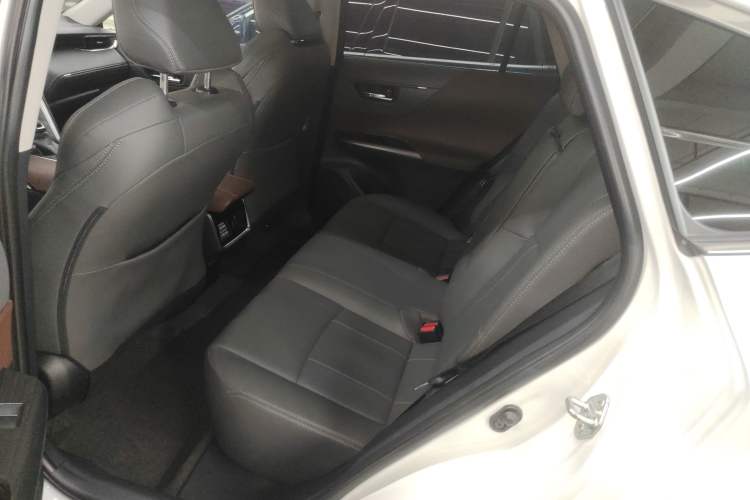 Used Toyota Harrier 2023 2.0L CVT Two-Wheel Drive Deluxe Edition