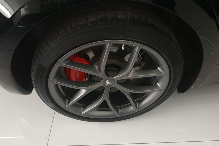 Used Tesla Model 3 2021 Revised Performance Version with All-Wheel Drive 3D1