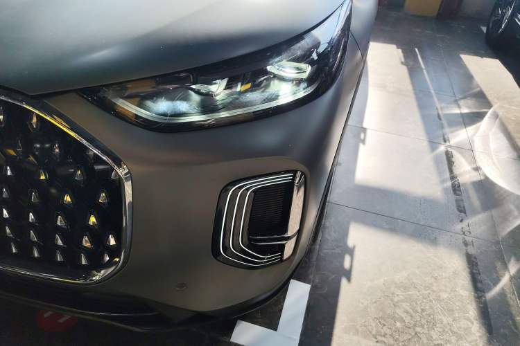 Used Chery Tiggo 8 L 2024 2.0T Two-Wheel Drive Prestige Version 5 Seats
