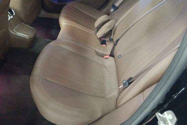 Used Mercedes-Benz E-Class 2022 Updated E 300 L Luxury Edition
