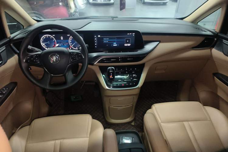 Used Buick GL8 2021 ES Landtrek 653T Luxury Model