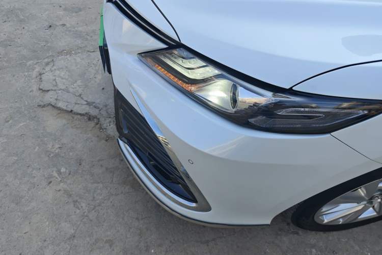 Used Toyota Camry 2021 2.0G Luxury Edition
