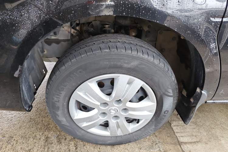 Used FORTHING Lingzhi 2020 M5L 1.6L Comfort Edition 7-Seater