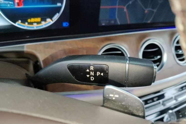 Used Mercedes-Benz E-Class 2016 E 300 L Luxury Model
