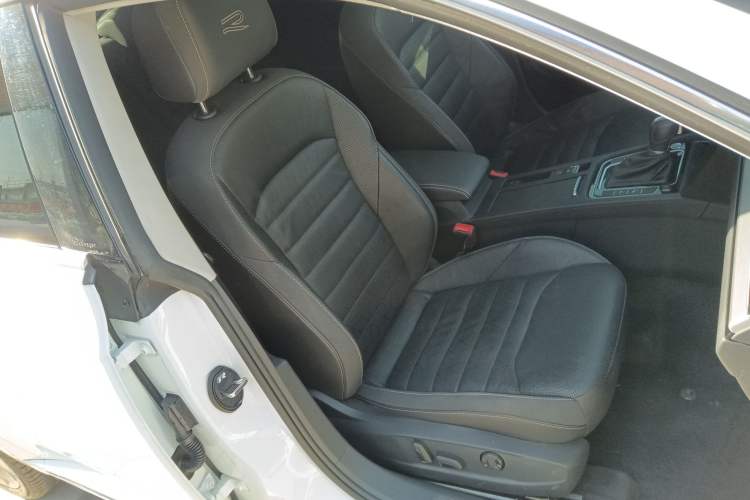 Used Volkswagen FAW-Volkswagen CC 2021 380TSI Striking Edition
