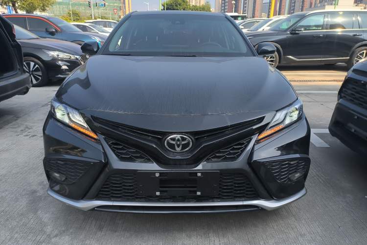 Used Toyota Camry 2021 2.0S FENGSHANG Edition
