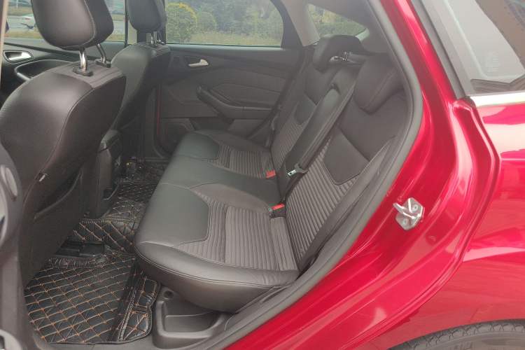 Used Ford Focus 2015 Hatchback EcoBoost 180 Automatic Sport Model