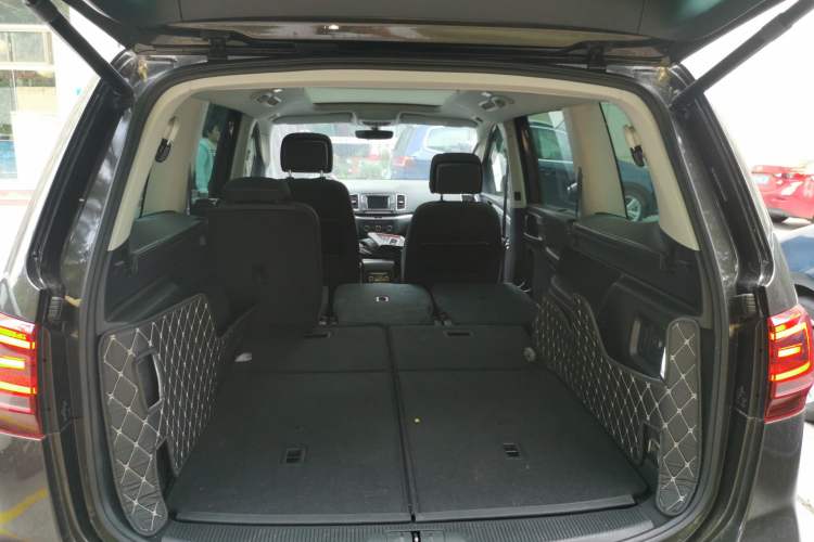 Used Volkswagen Sharan 2018 Revised Version 380TSI Comfort Edition 7-Seater