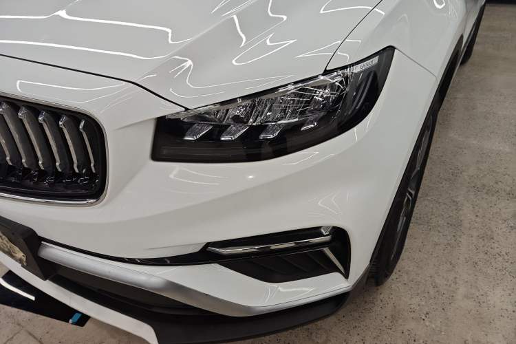 Used Geely Auto Emgrand X7 Sport 2022 1.8TD DCT Zhiya Trim
