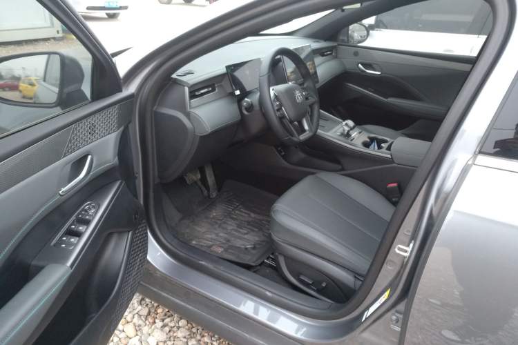 Used BYD Qin PLUS 2025 DM-i Smart Drive 55KM Beyond Model
