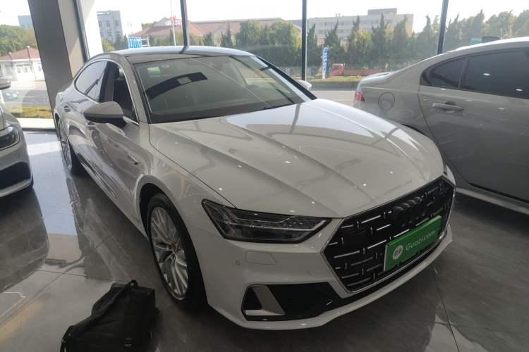 Used Audi A7L 2022 45 TFSI S-line Dream-Building Crystal Flow Package
