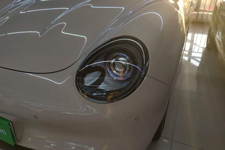 Used ORA Good Cat 2021 400km Standard Range Athena Edition Lithium-Ion Battery
