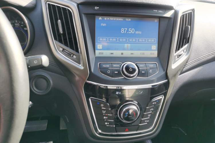 Used Changan CS35 2017 1.6L Automatic Luxury Model
