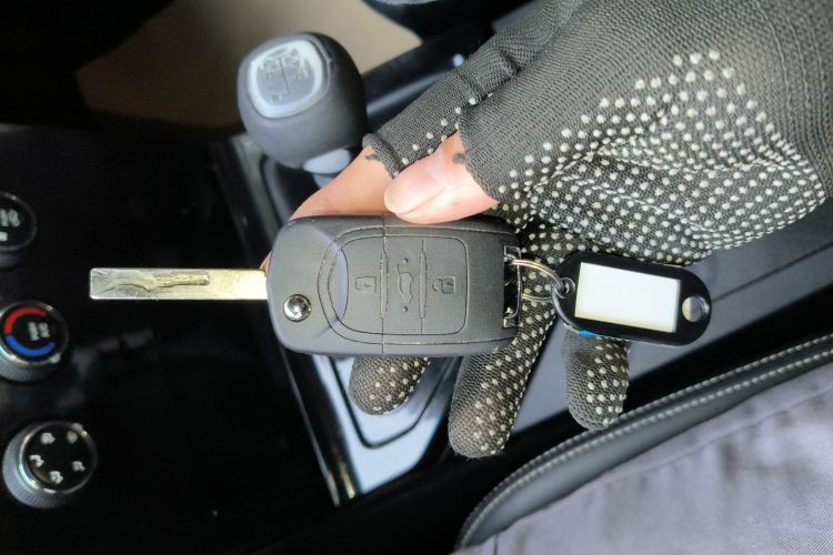 Used Wuling Hongguang PLUS 2020 1.5L Manual Comfort 7-Seater