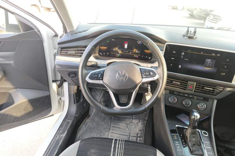 Used Volkswagen Bora 2023 200TSI DSG Comfort Edition
