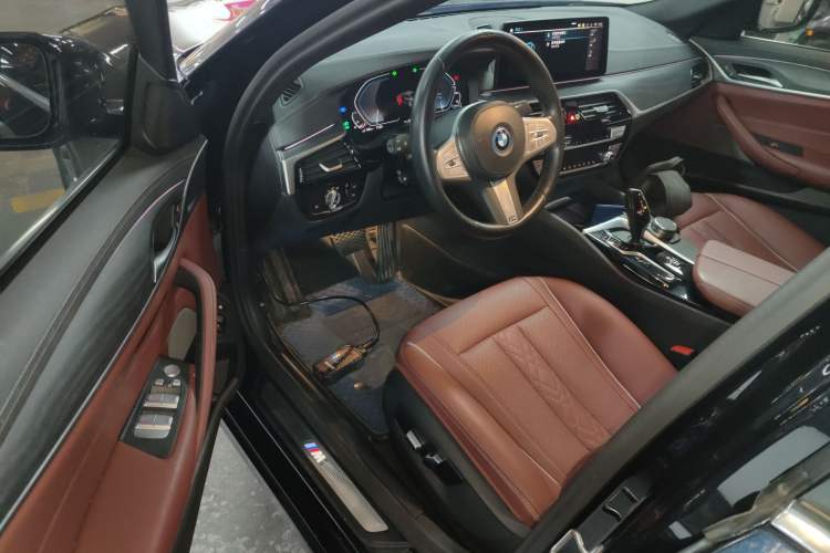 Used BMW 5 Series New Energy 2022 Second Facelift 535Le M Sport Package
