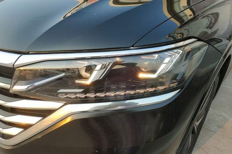 Used Volkswagen Viloran 2024 330TSI Luxury Edition