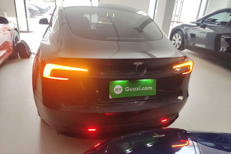 Used Tesla Model 3 2025 Rear-Wheel-Drive Version
