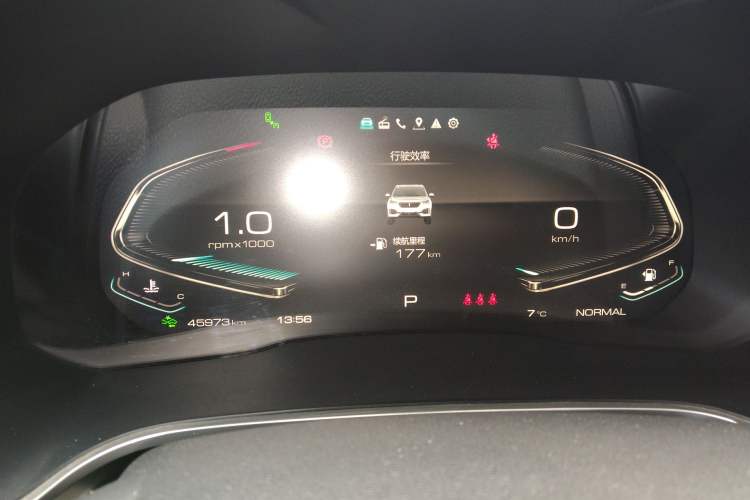 Used Wey VV6 2021 2.0T Two-Wheel Drive Smart Protection+